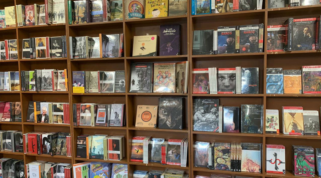 Colofón Distribuidora