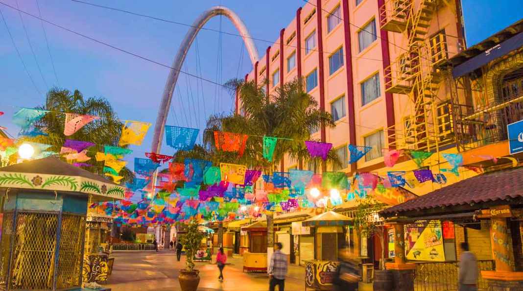 Tijuana cumple años