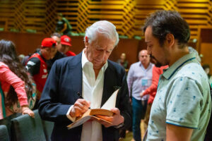 Bienal Mario Vargas Llosa
