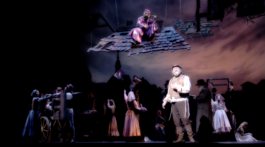 Violinista sobre el tejado