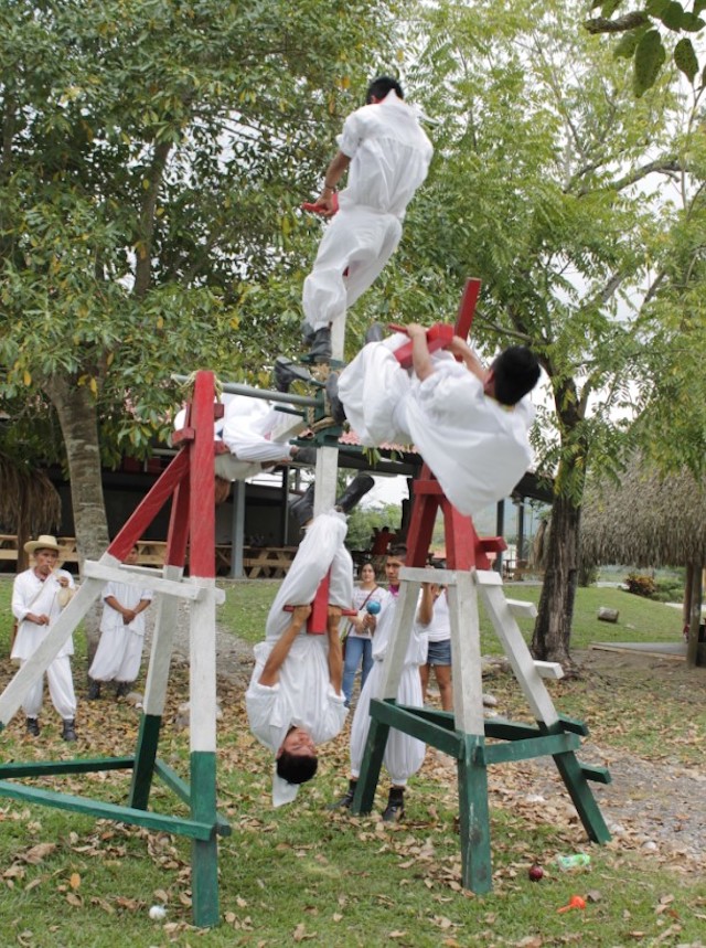 Los niños voladores de Papantla