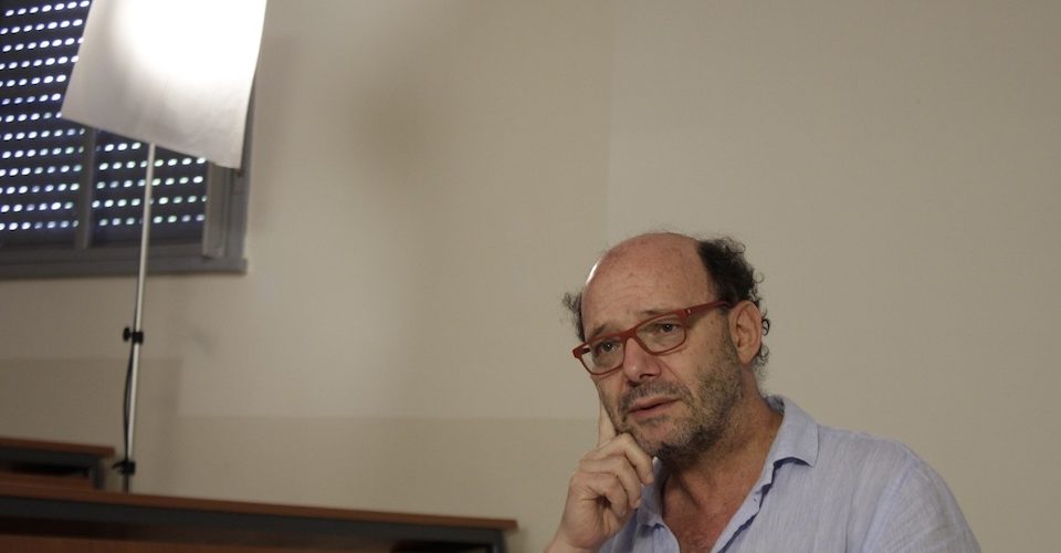 Ezequiel Fernández Moores